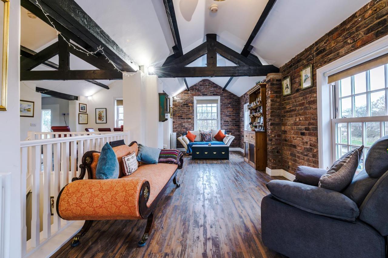 Belvedere House - Serene Countryside Escape - 4 Bedrooms Sleeps 8 Sandbach Exterior photo