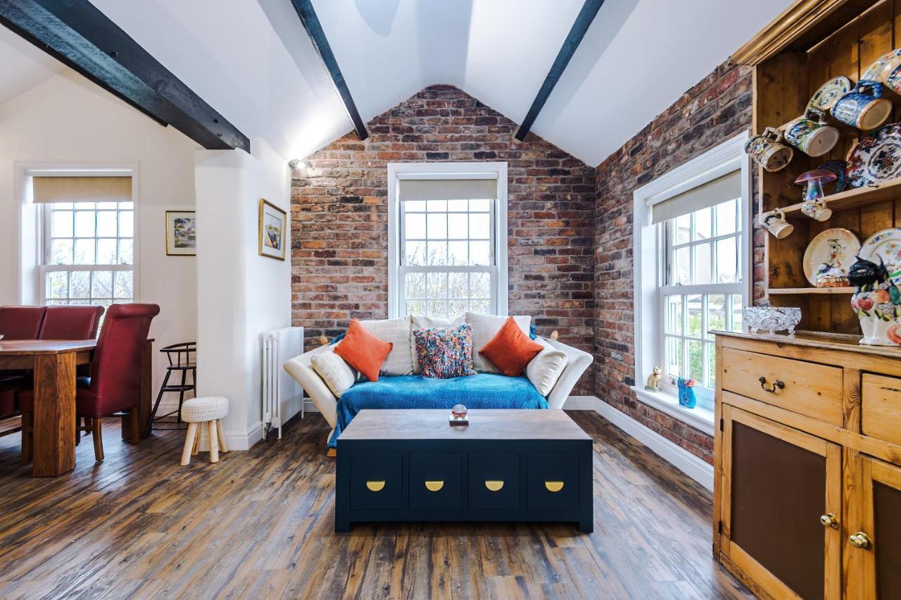 Belvedere House - Serene Countryside Escape - 4 Bedrooms Sleeps 8 Sandbach Exterior photo