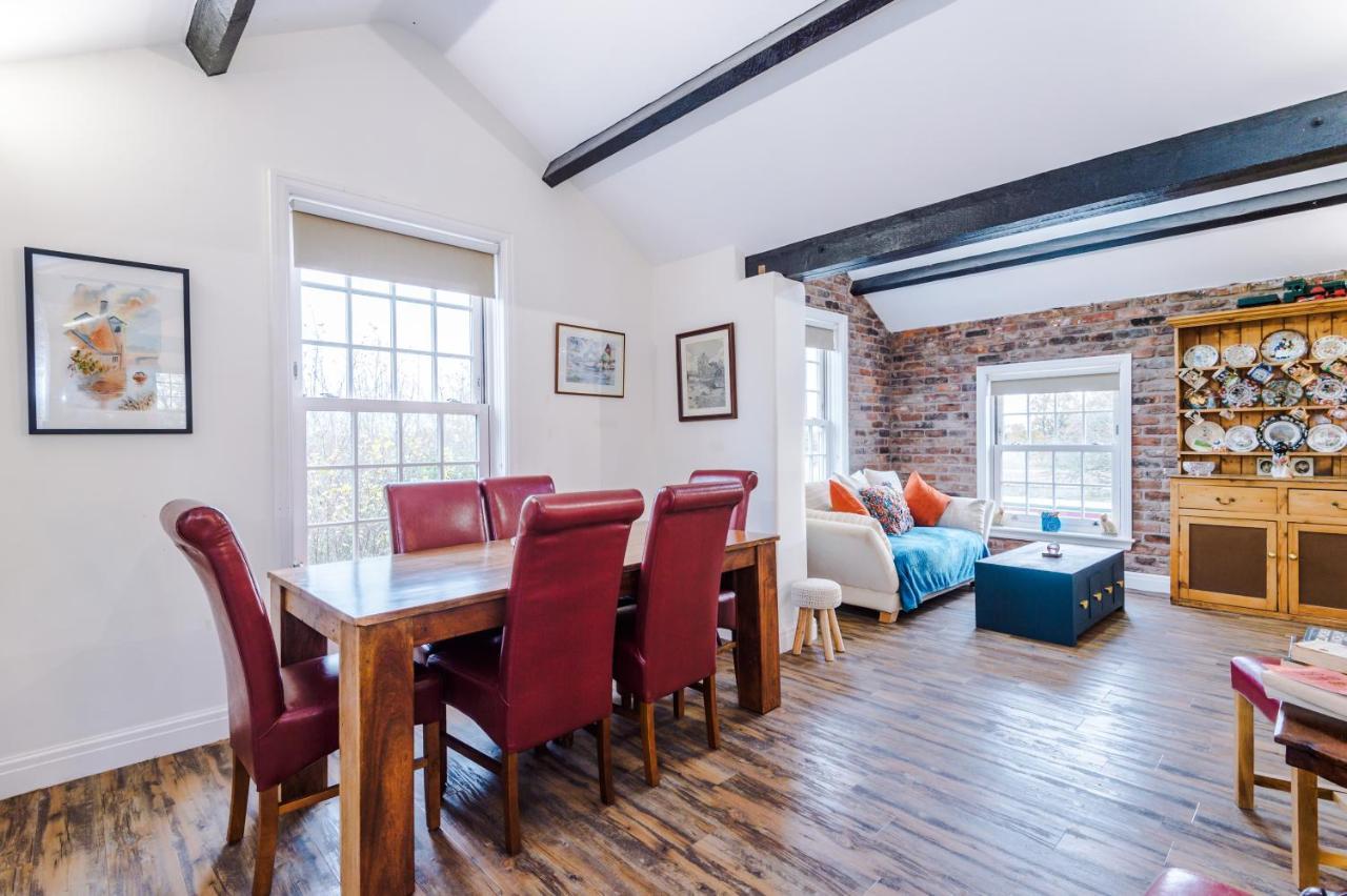 Belvedere House - Serene Countryside Escape - 4 Bedrooms Sleeps 8 Sandbach Exterior photo